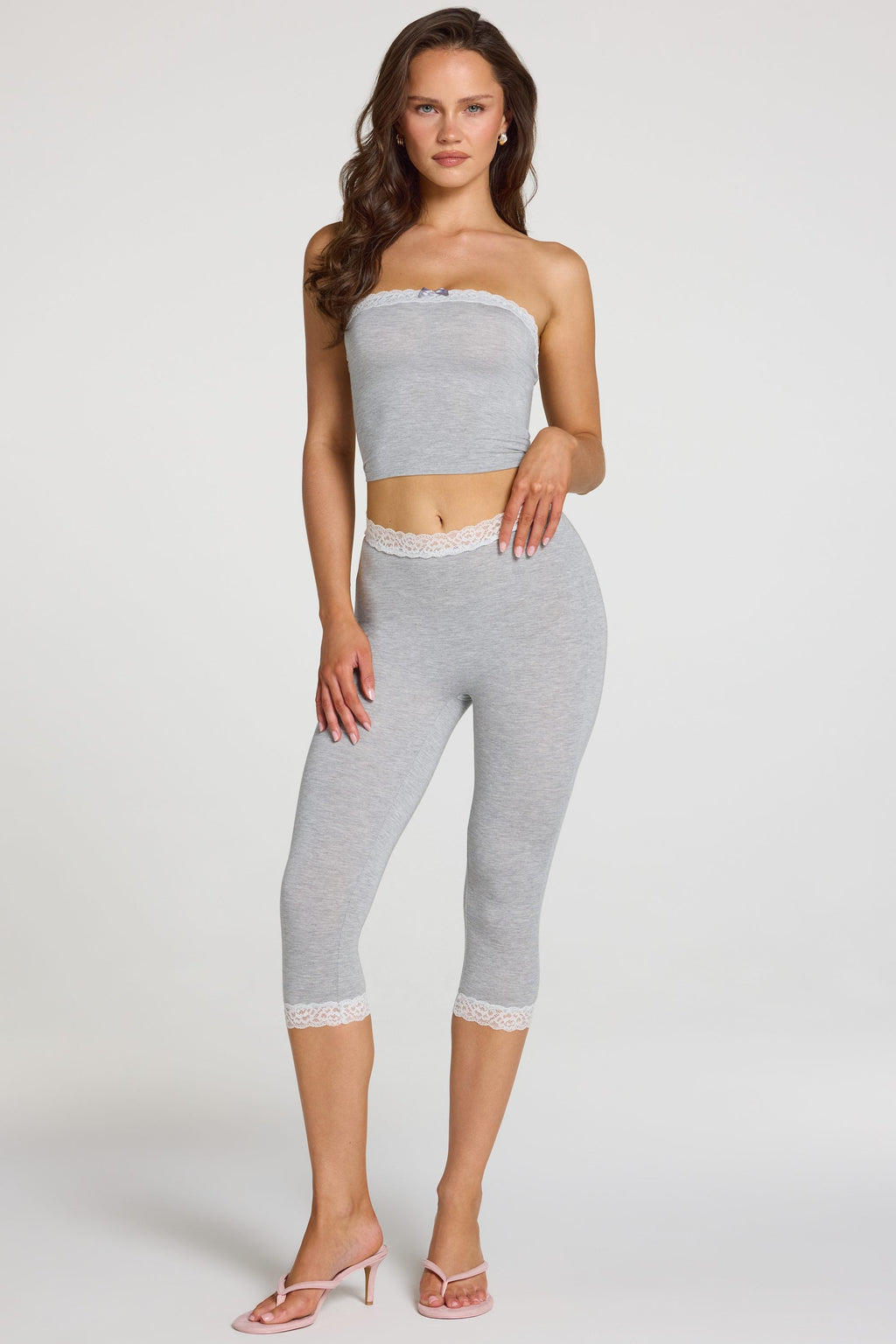 Leggings capri de tiro medio con borde de encaje de modal en gris jaspeado