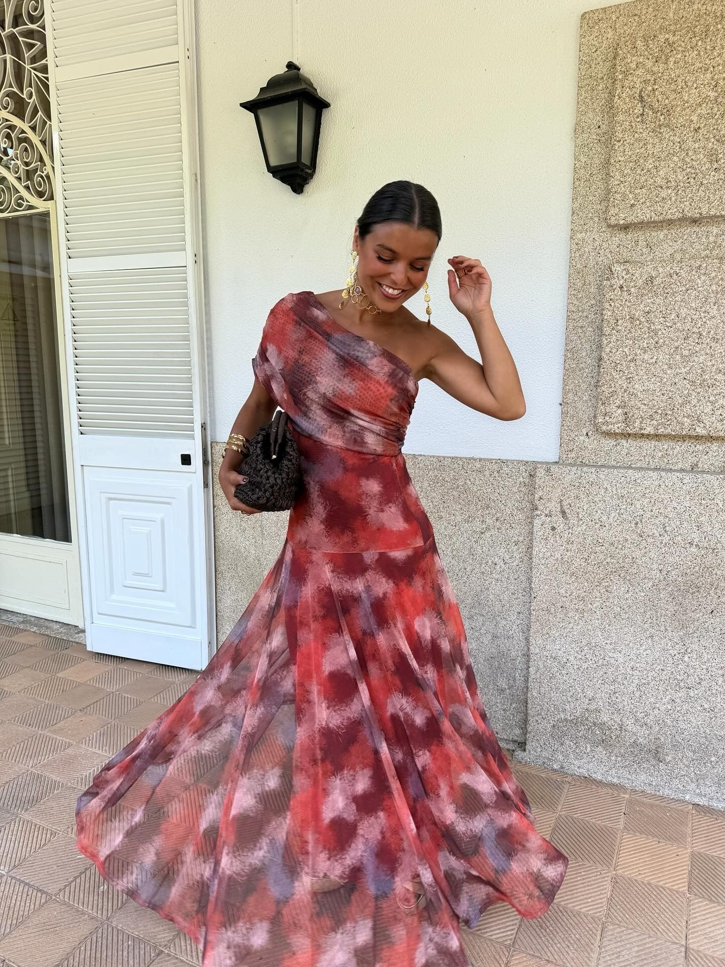 Toledo: Bold Red Print