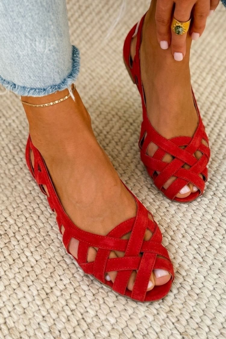 Cora | Open-Toe Criss-Cross Flat Sandals