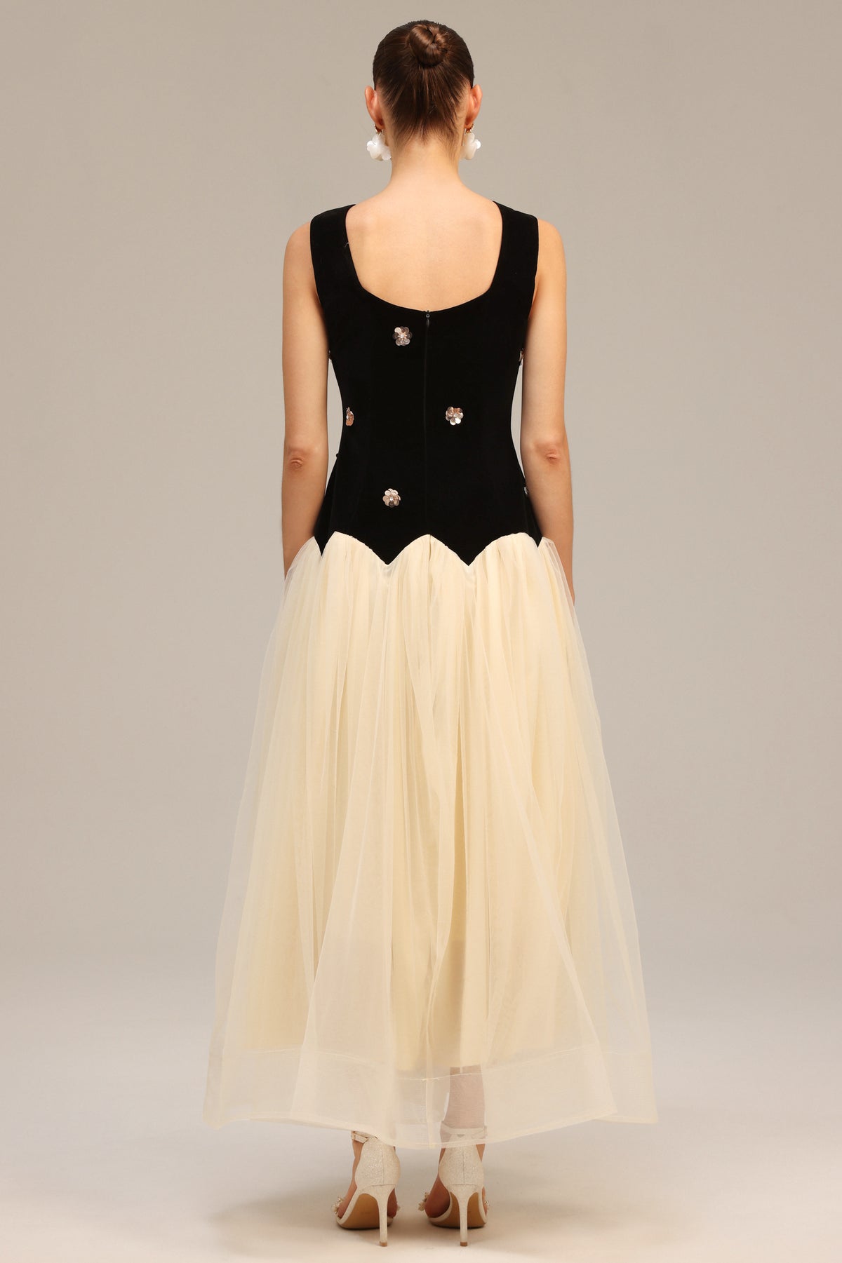Roto Sleeveless Sequin Flowers Maxi Dress