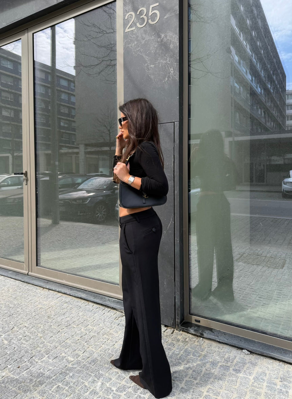 Carolyn Low-Waisted Pants in Black