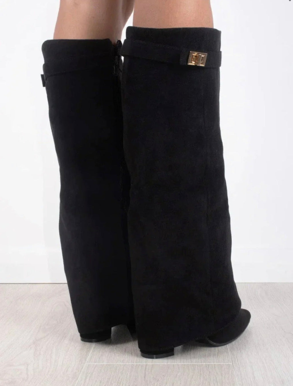 Berlin Suede Black Boots