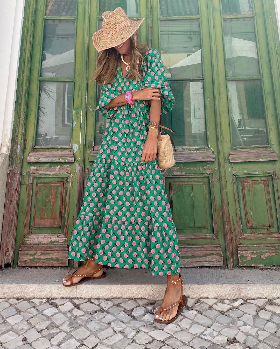 Viola | Timeless Floral Seaside Maxi Dress