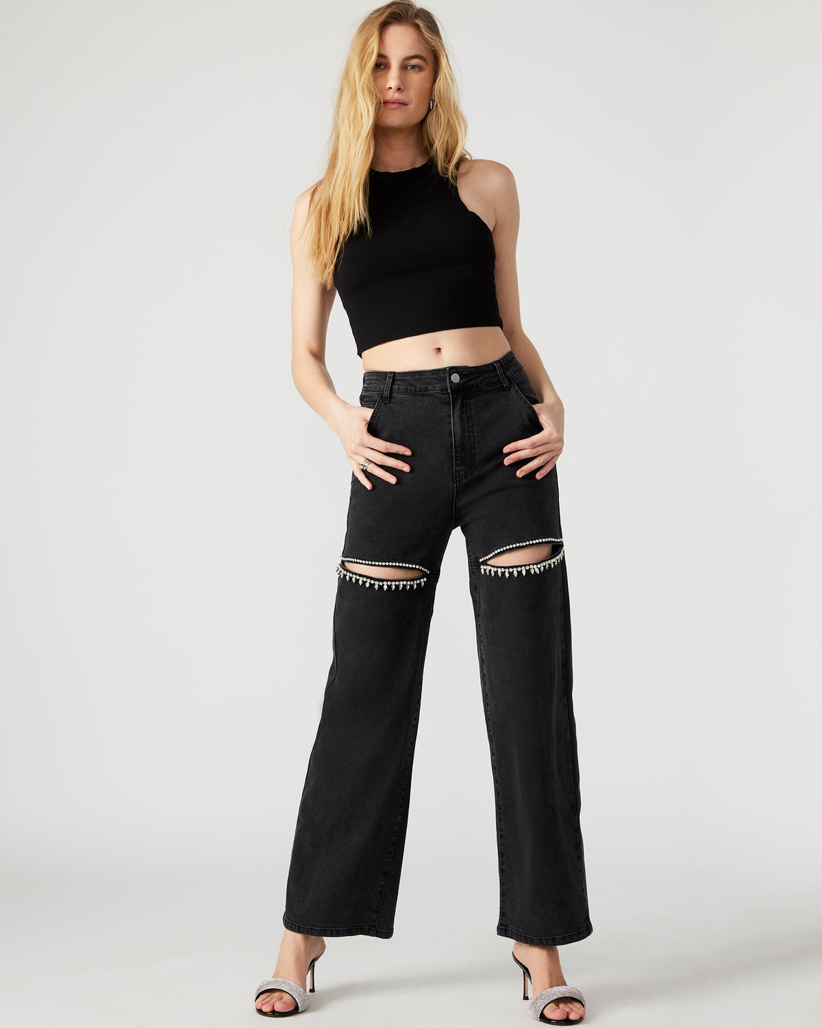 Taylor Jean – Black