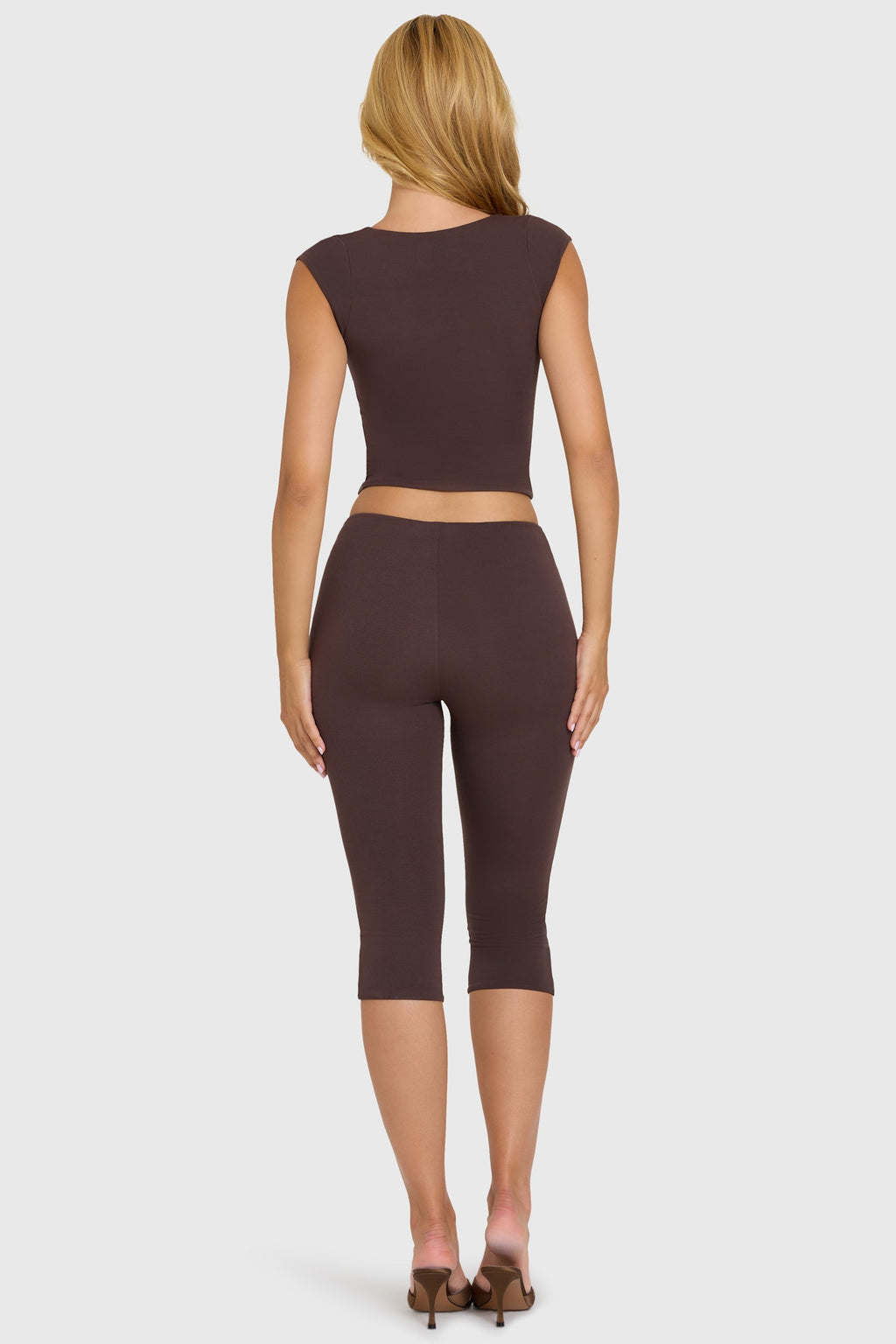 Leggings capri de modal en chocolate