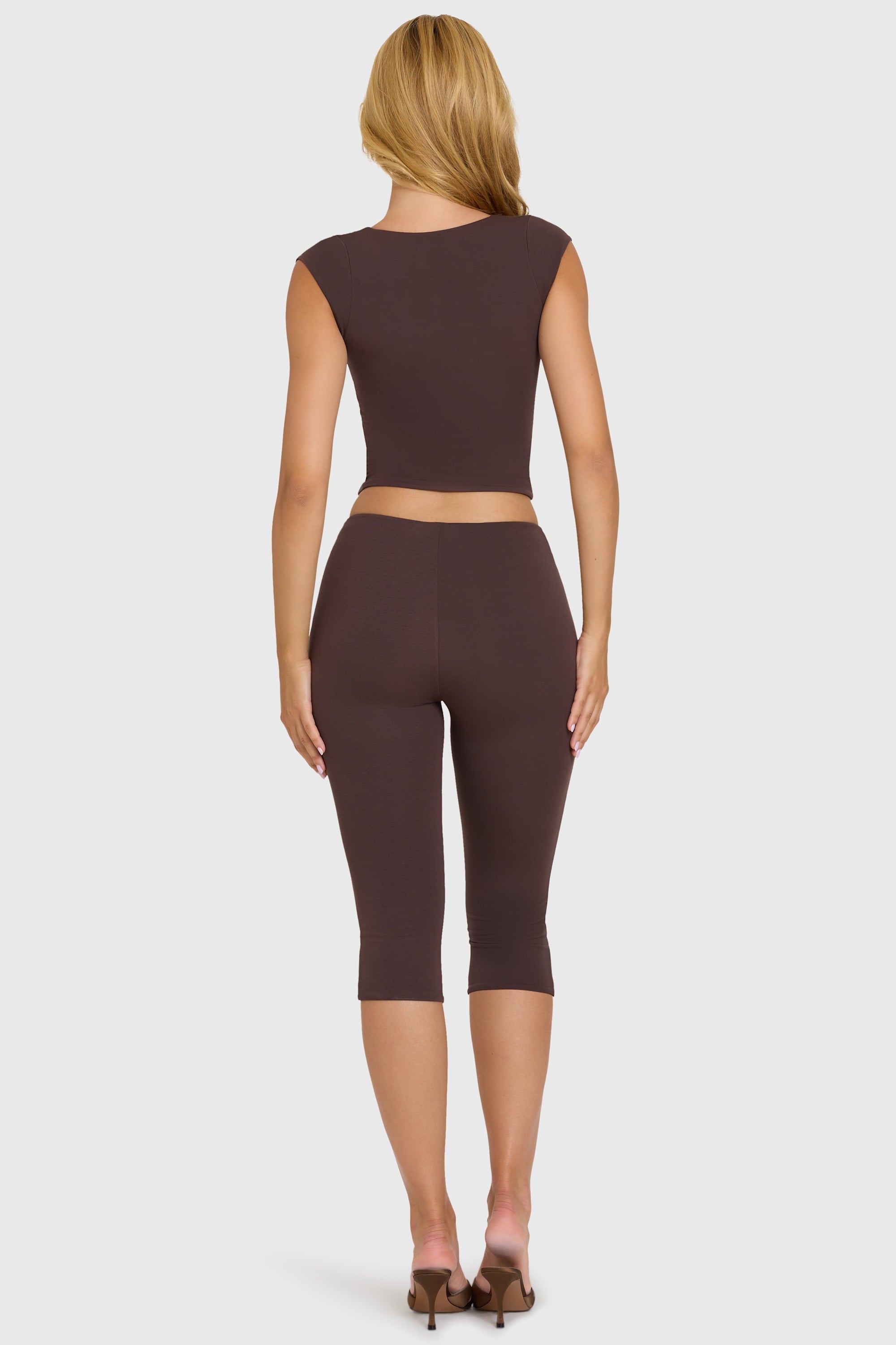 Leggings capri de modal en chocolate