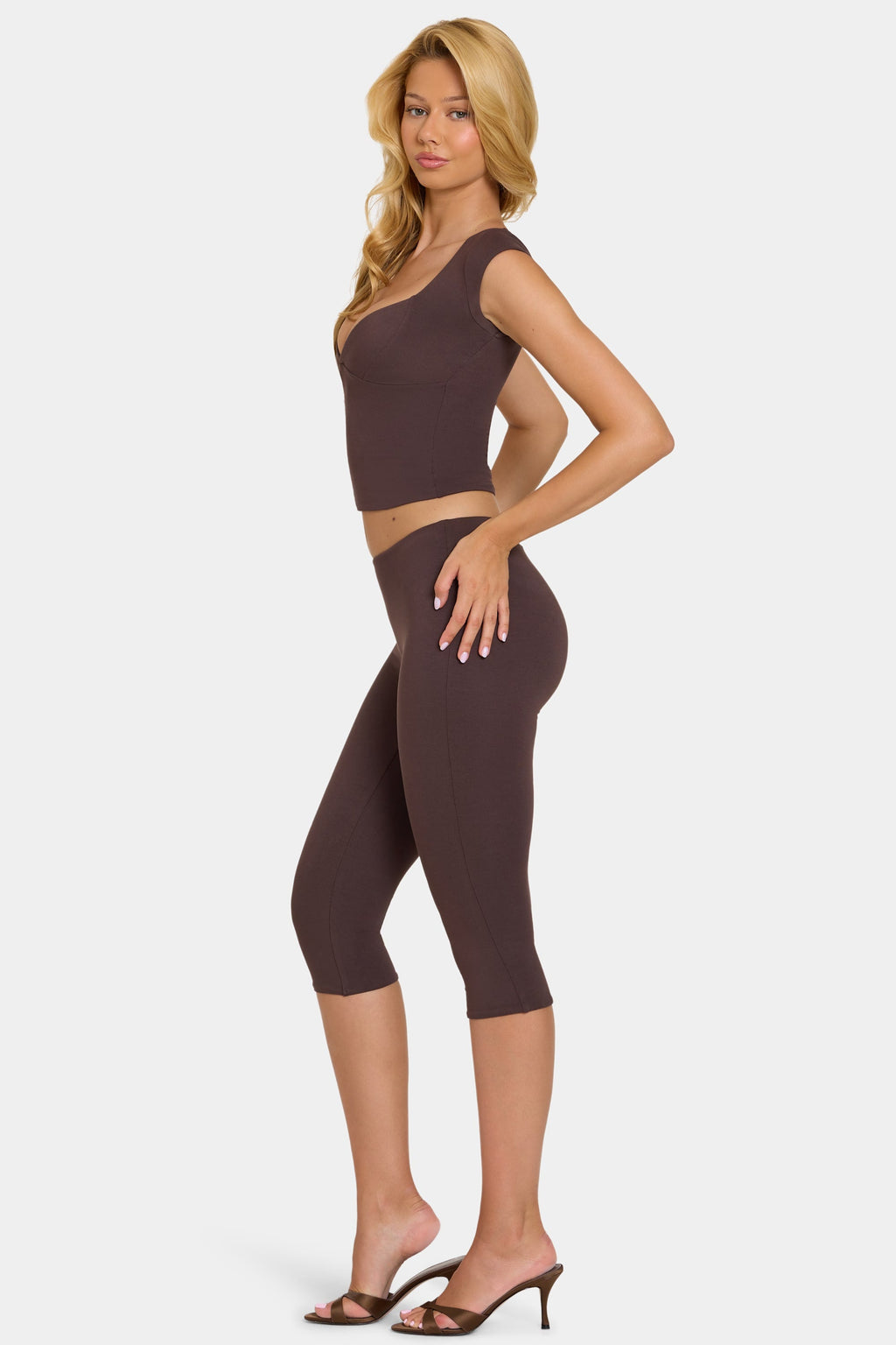 Leggings capri de modal en chocolate
