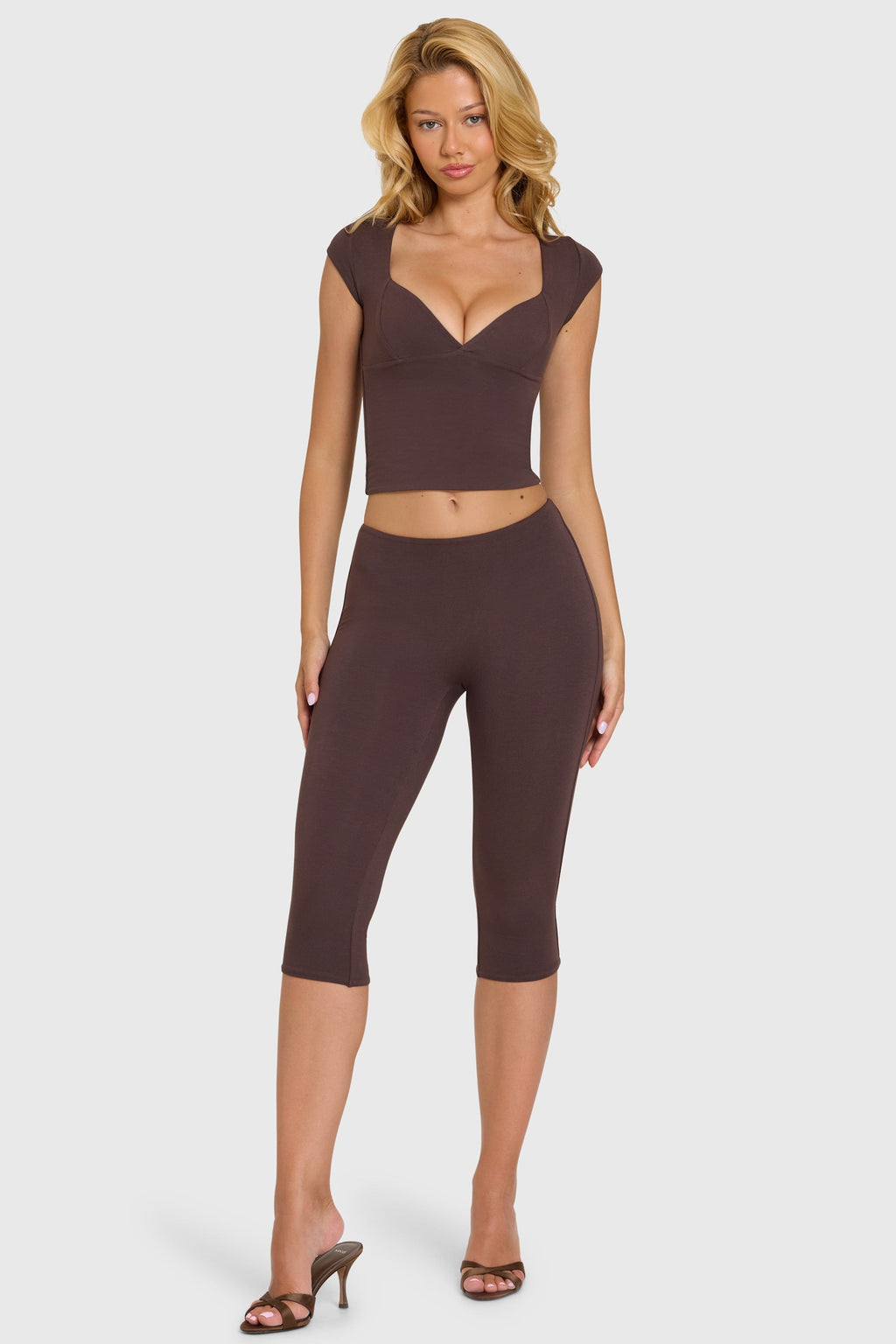 Leggings capri de modal en chocolate