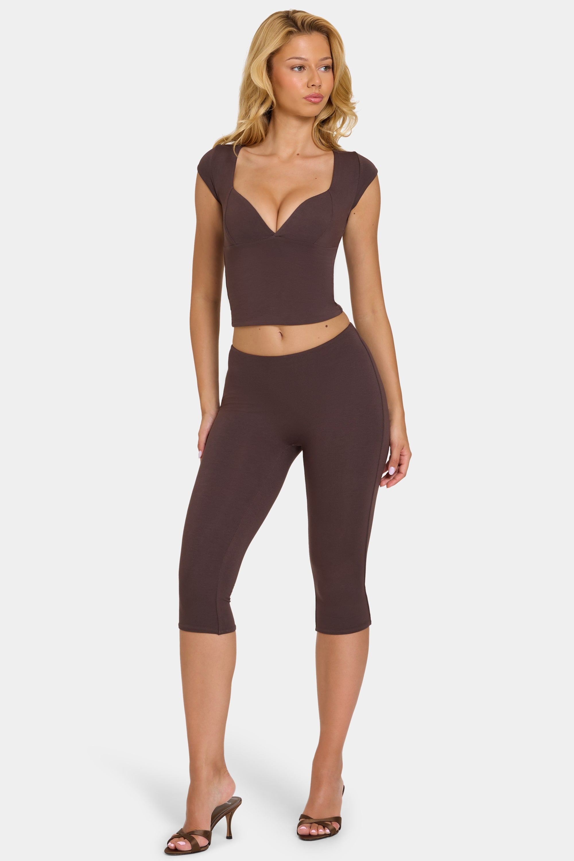 Leggings capri de modal en chocolate