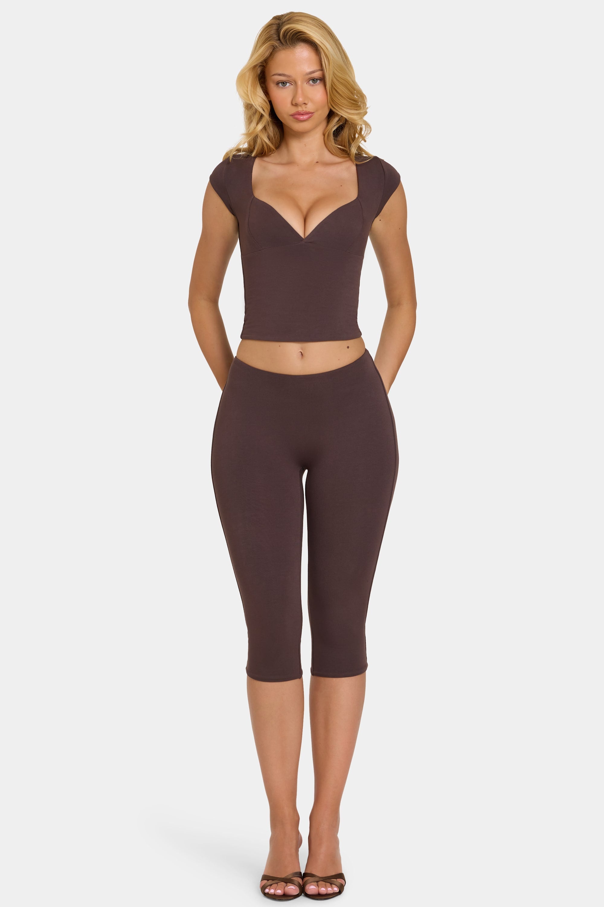 Leggings capri de modal en chocolate