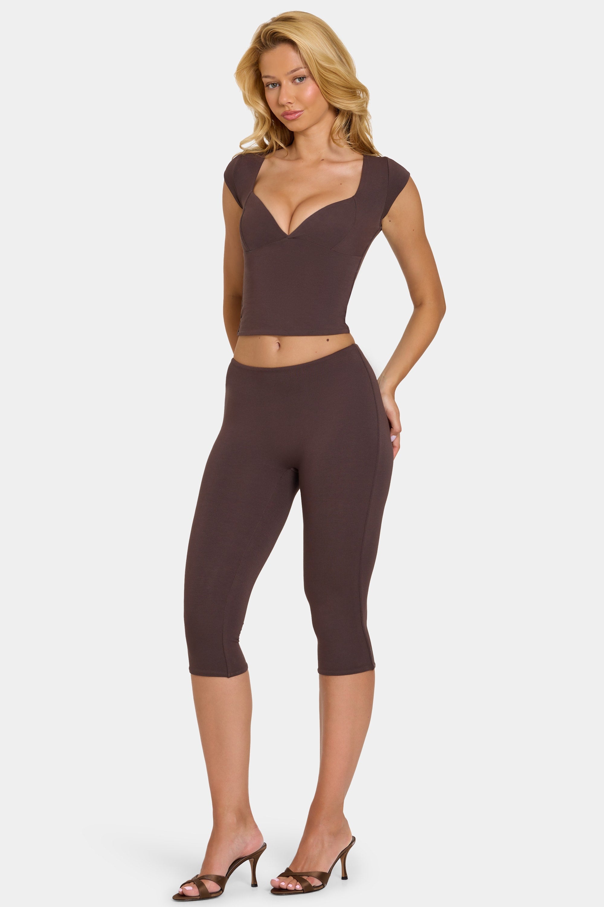 Leggings capri de modal en chocolate