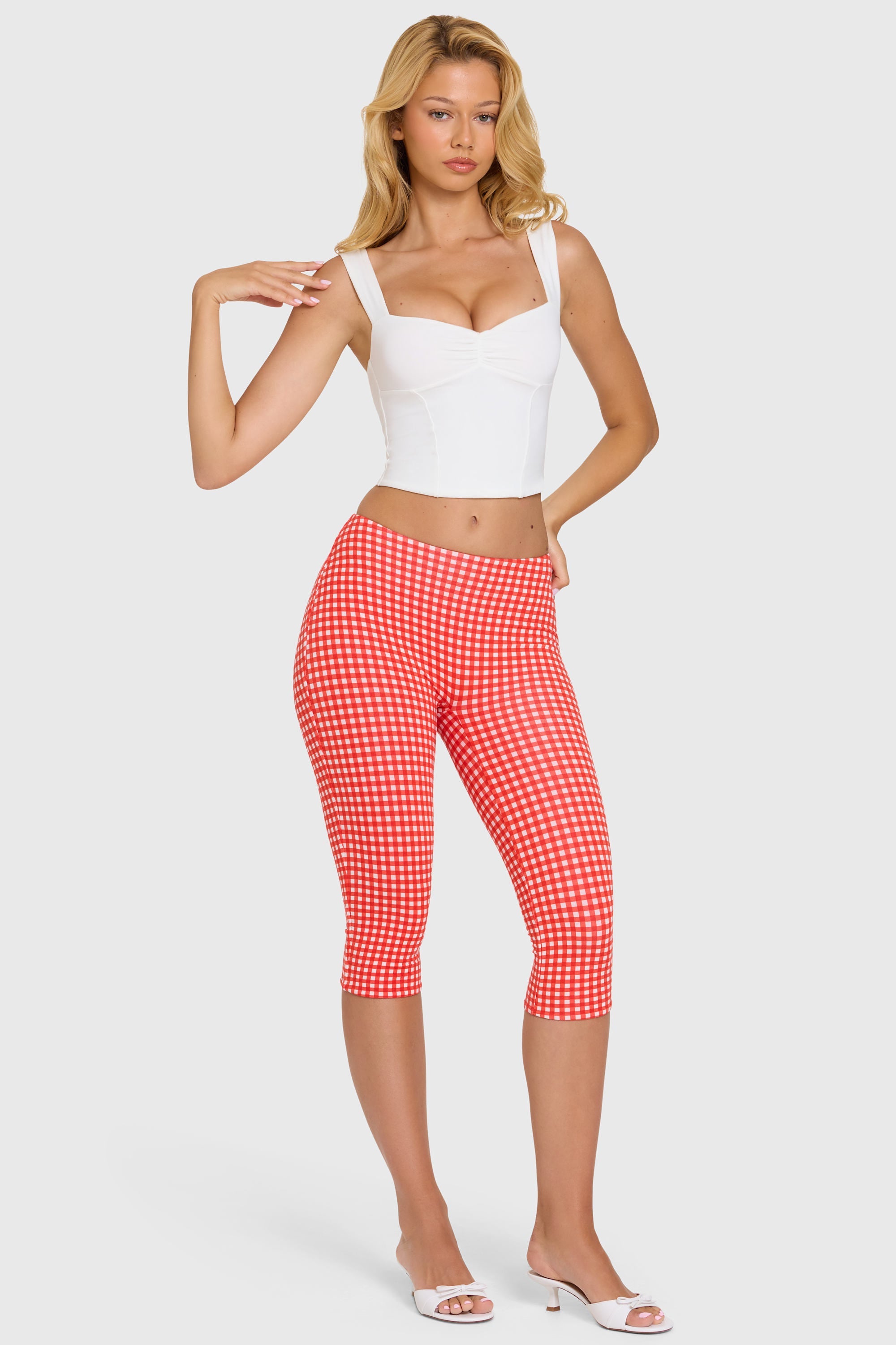 Leggings capri de modal en cuadros rojos