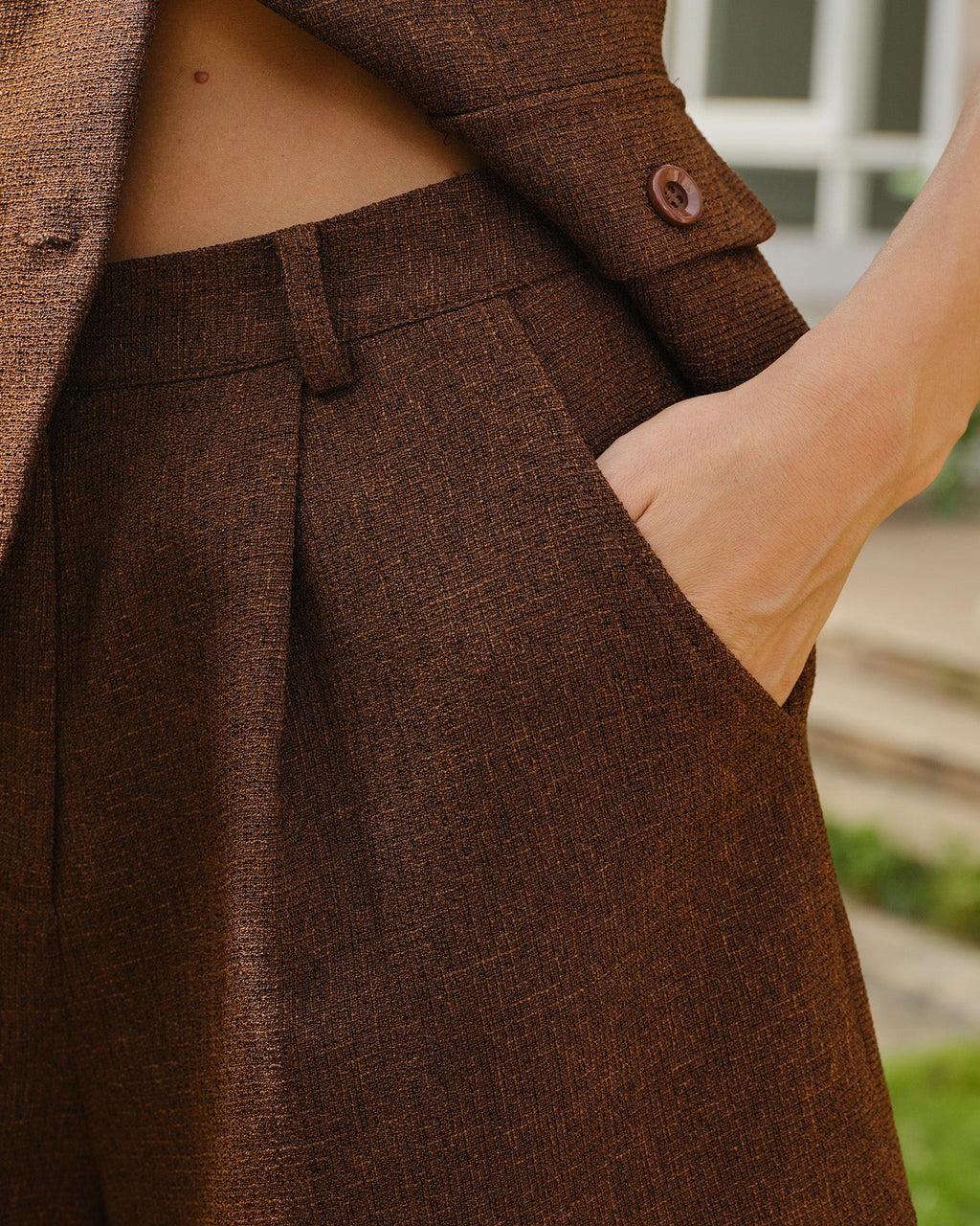Brown Solid Button Pockets Shorts