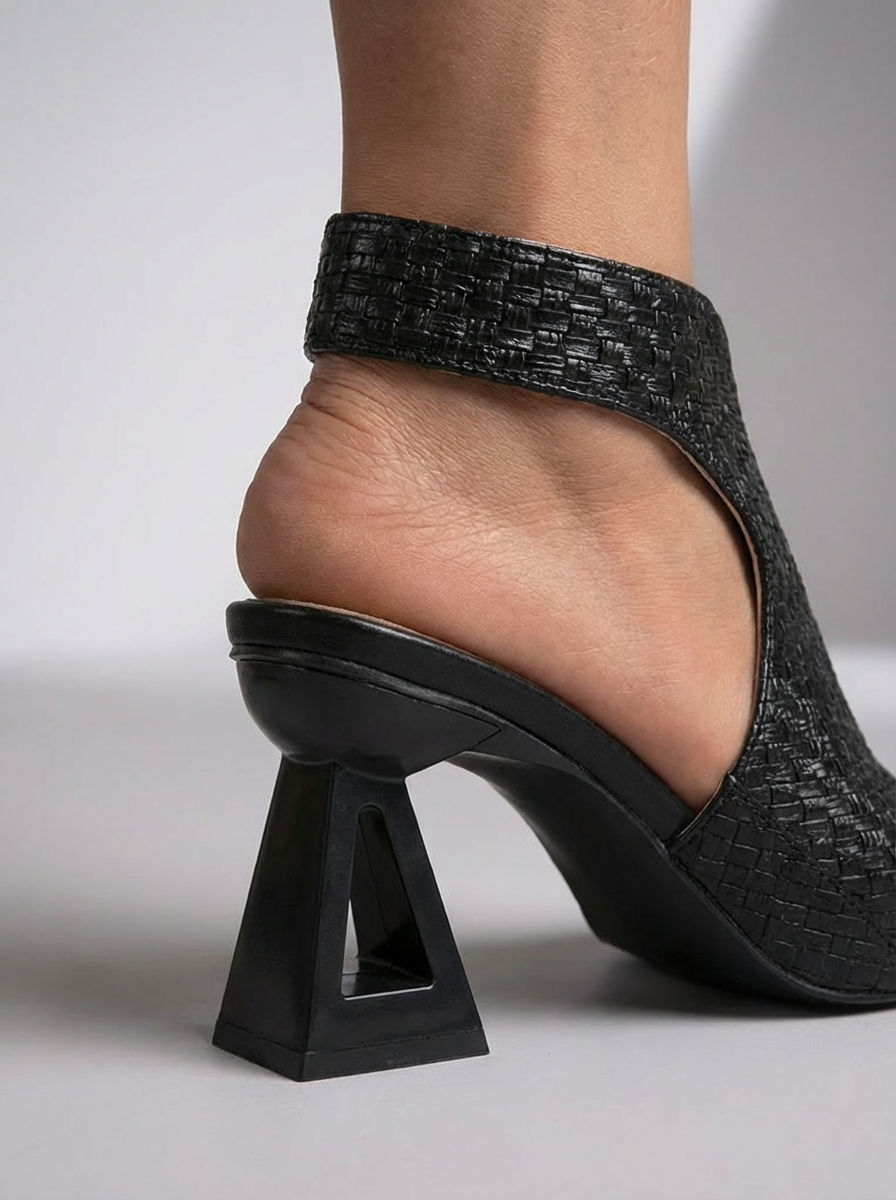 Beatriz | Elegant Braided Sandals